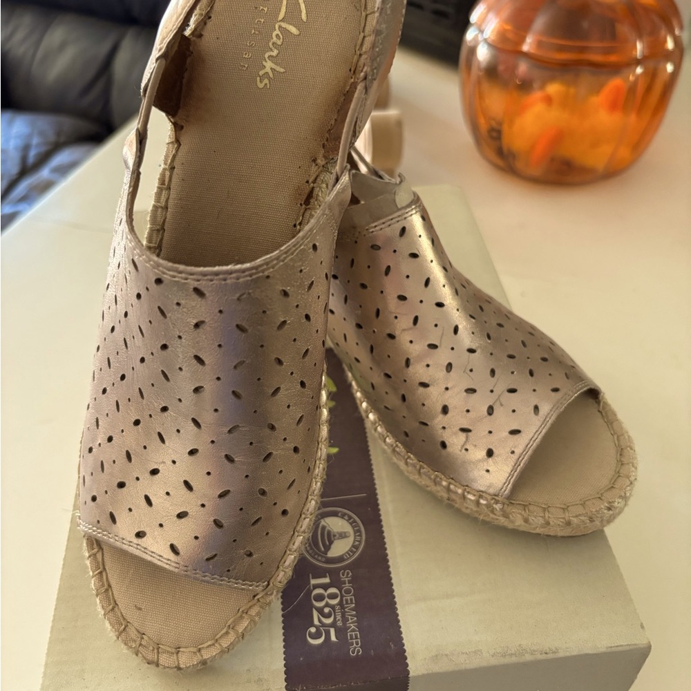 Clark’s wedge shoes. Size 7 1/2 M…Metallic Gold